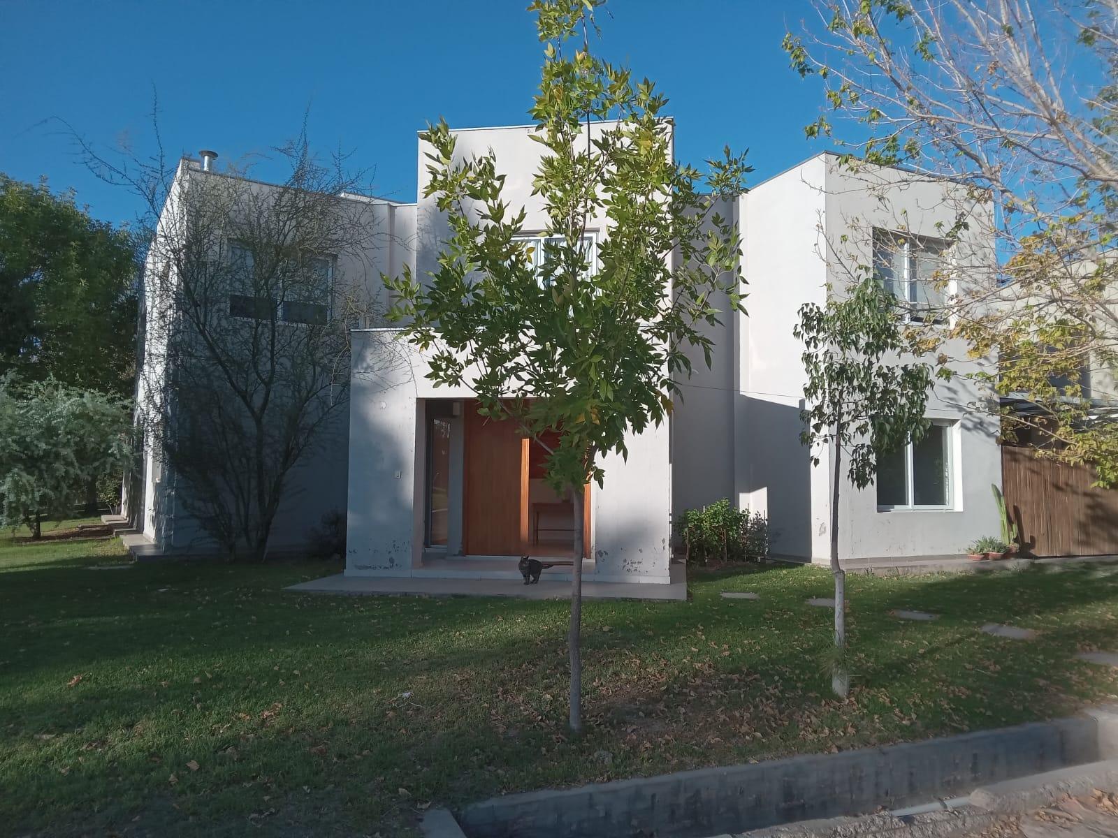 Casa en Venta en Guaymallen, Mendoza