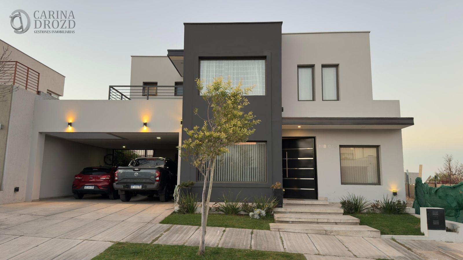 Casa en calle Regalado Olguin, Barrio La Bastilla