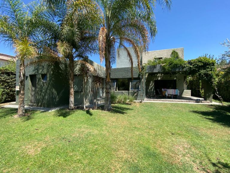 Casa en Venta en Guaymallen, Mendoza