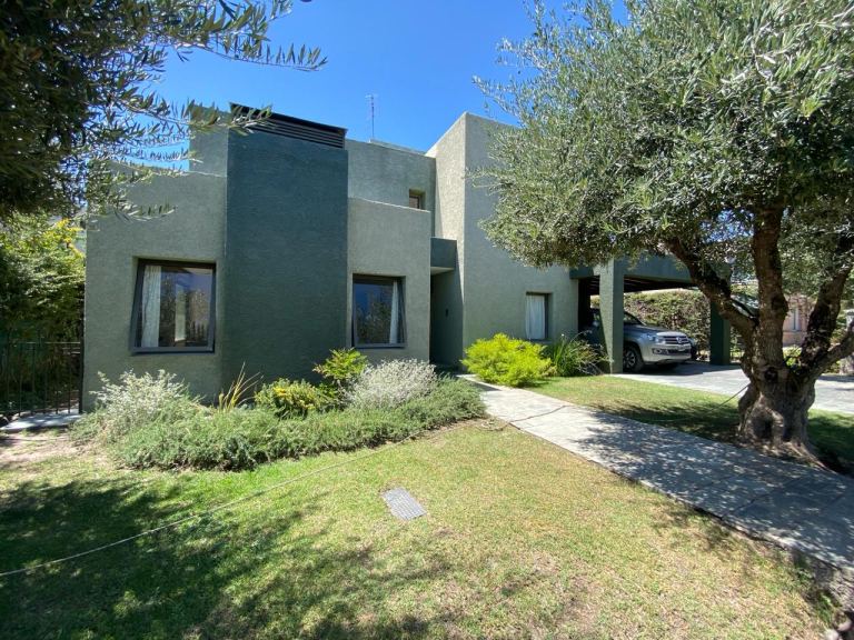 Casa en Venta en Guaymallen, Mendoza