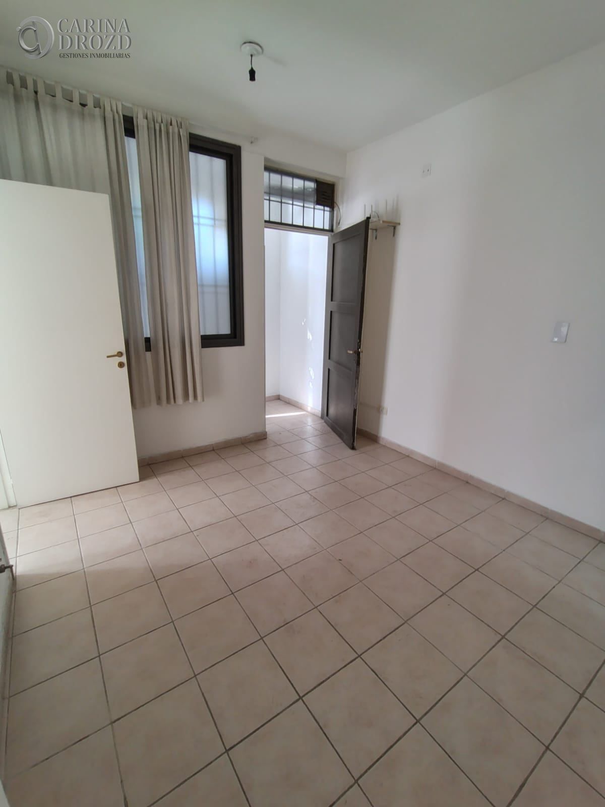 Oficina en Alquiler en Godoy Cruz, Mendoza