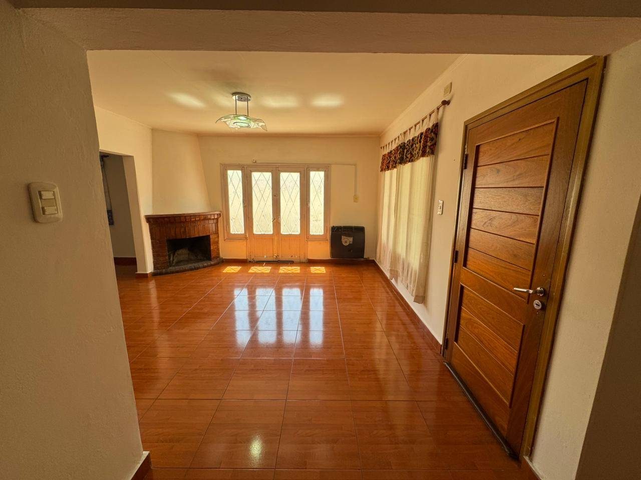 Casa en Venta en San Carlos, Mendoza