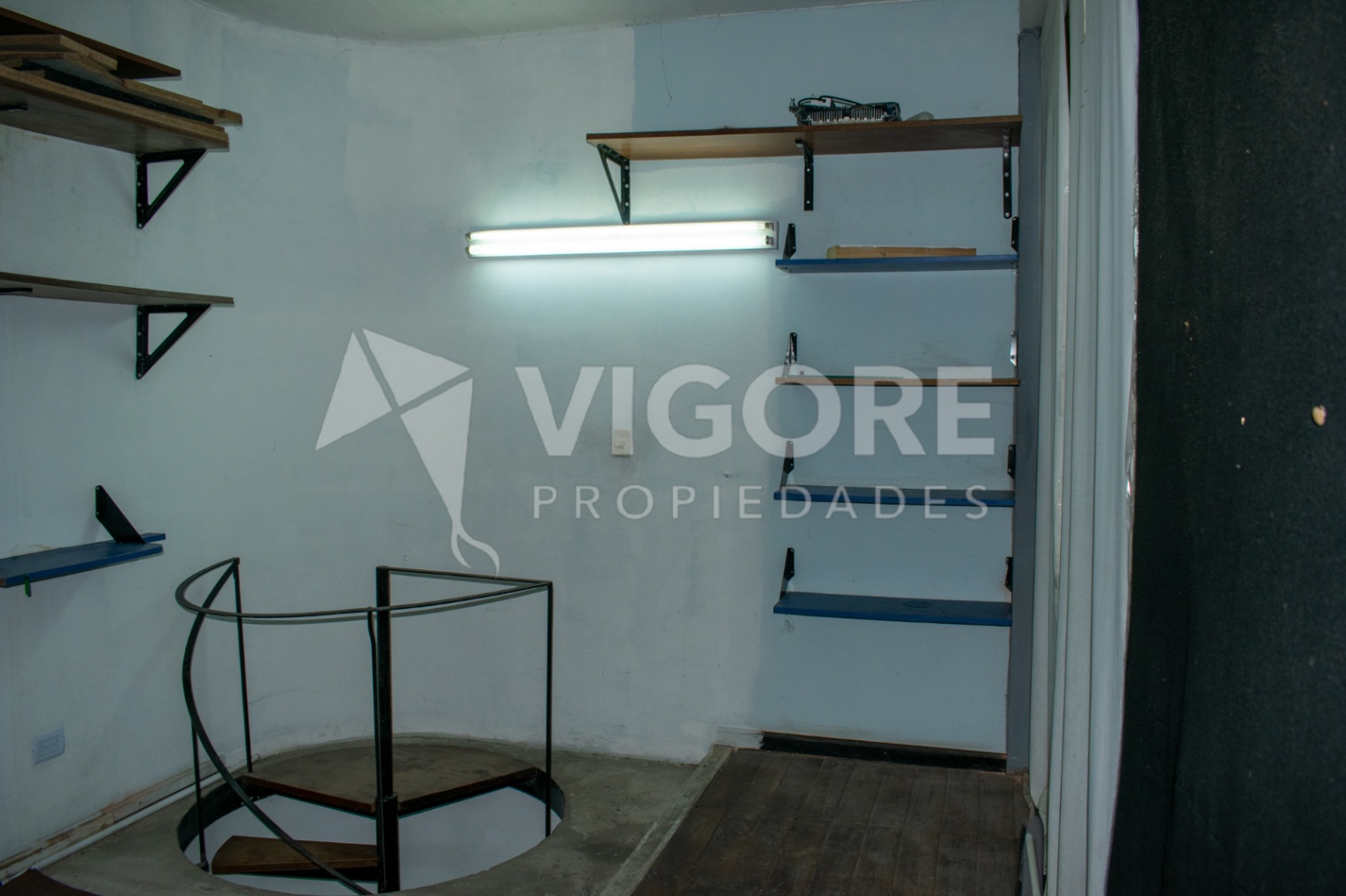 Local Comercial en Alquiler en Almirante Brown, G.B.A. Zona Sur