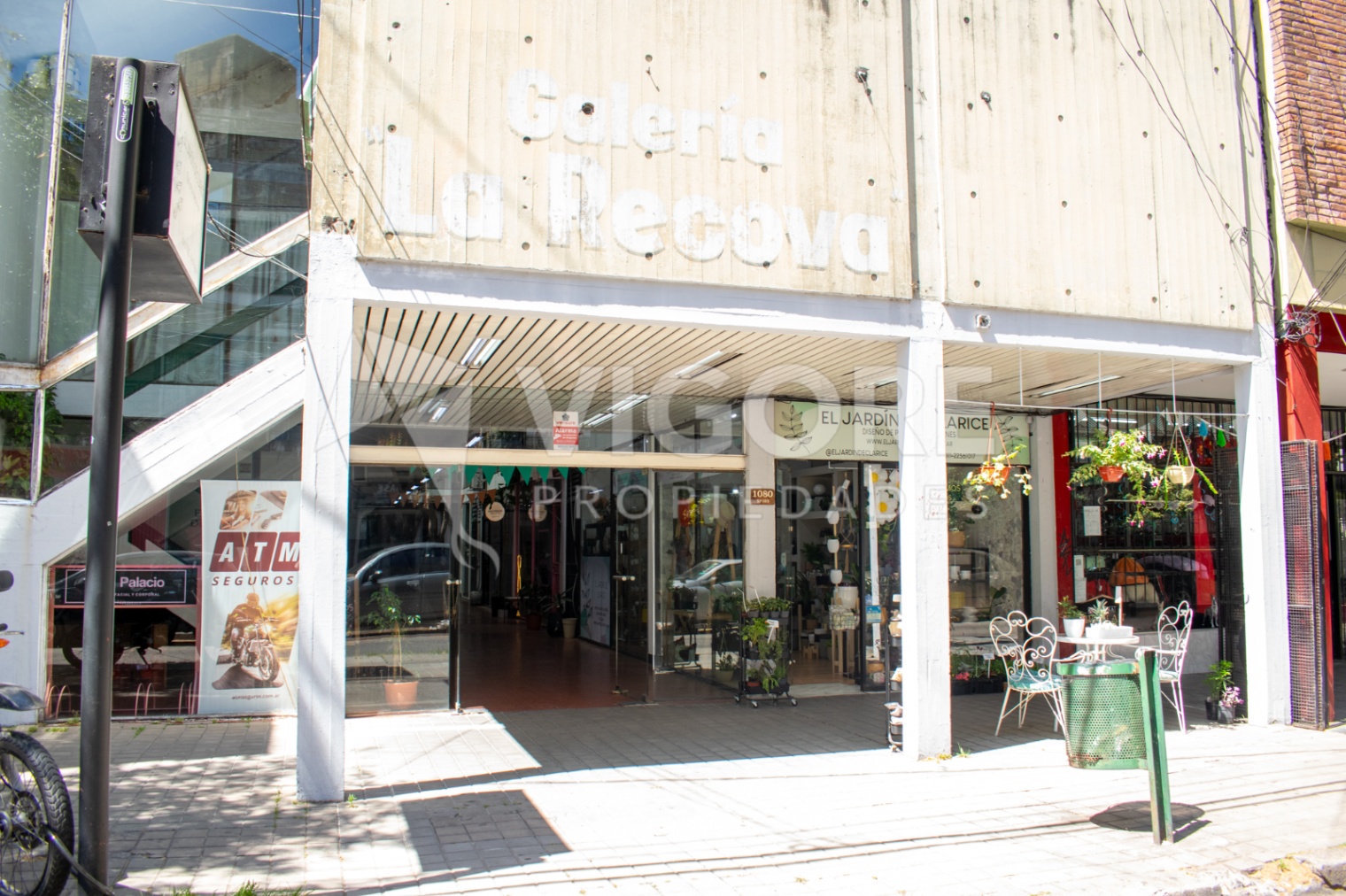 Local Comercial en Alquiler en Almirante Brown, G.B.A. Zona Sur