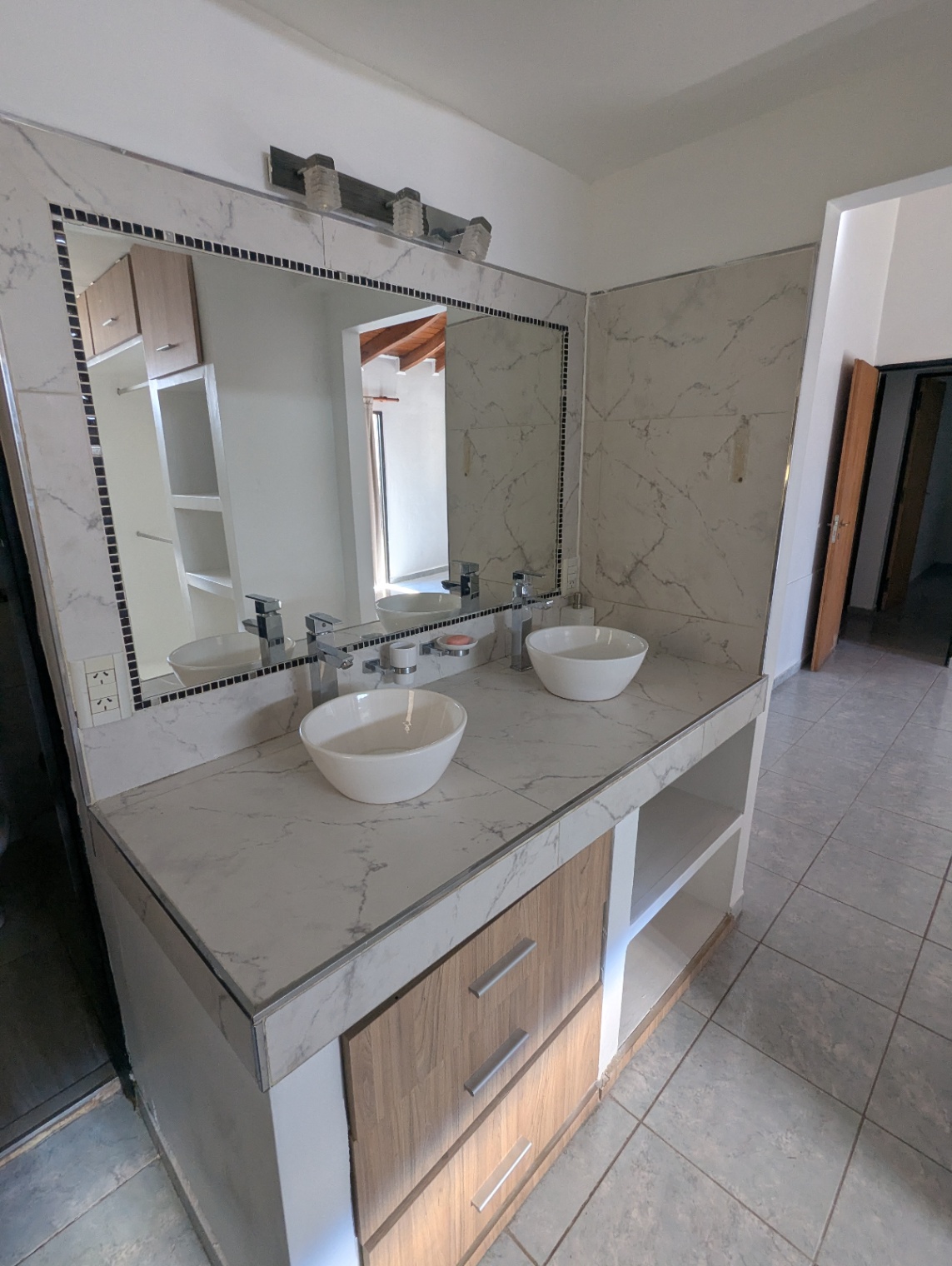 Casa en Venta en Guaymallen, Mendoza