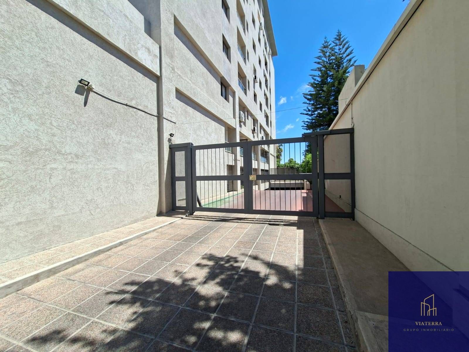 Cochera en Venta en Godoy Cruz, Mendoza