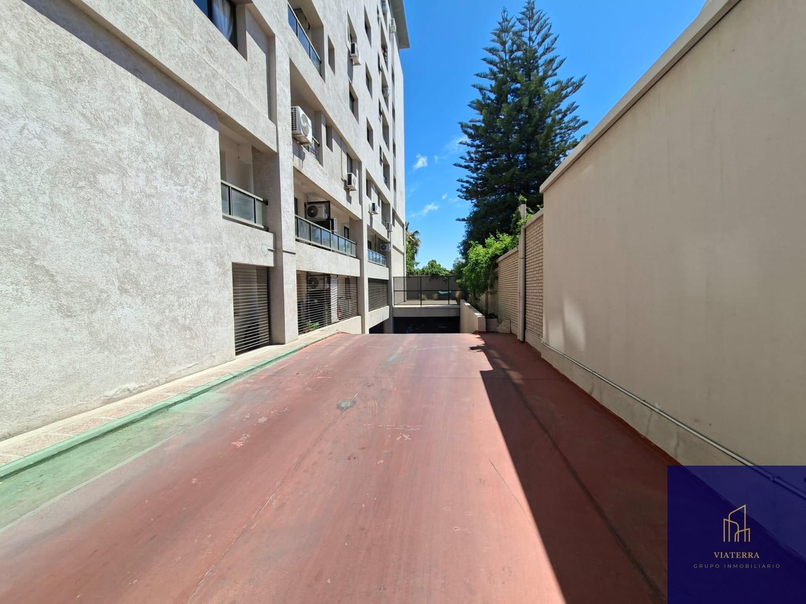 Cochera en Venta en Godoy Cruz, Mendoza