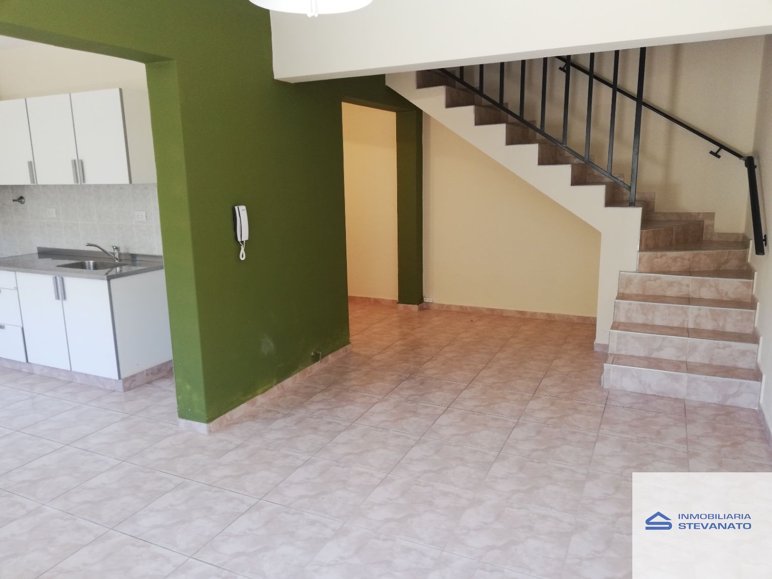 Maipu Calle Irusta 182 a metros de Tropero Sosa