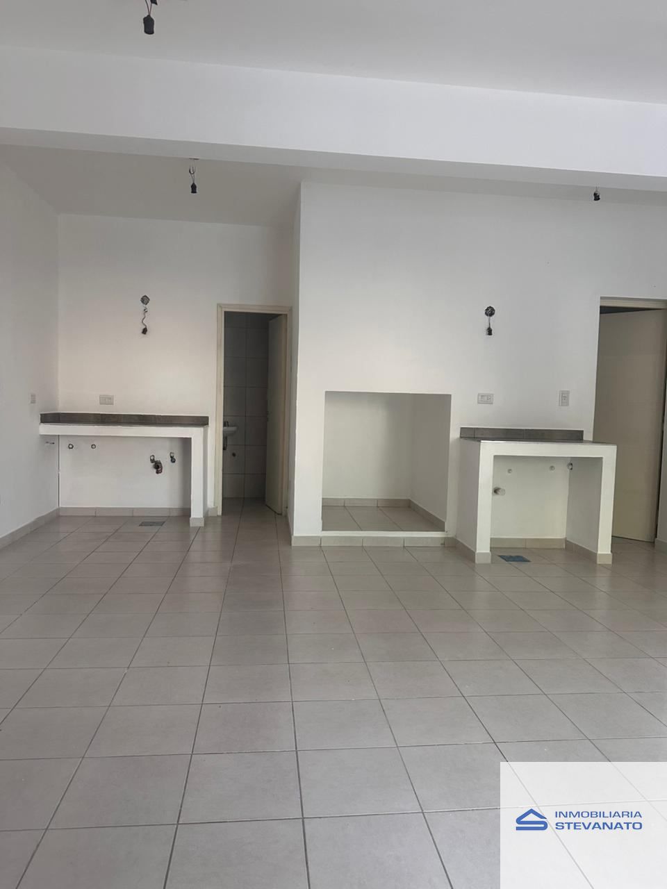 Local Comercial en Alquiler en Guaymallen, Mendoza - $ 500.000 | Inmoup - 8