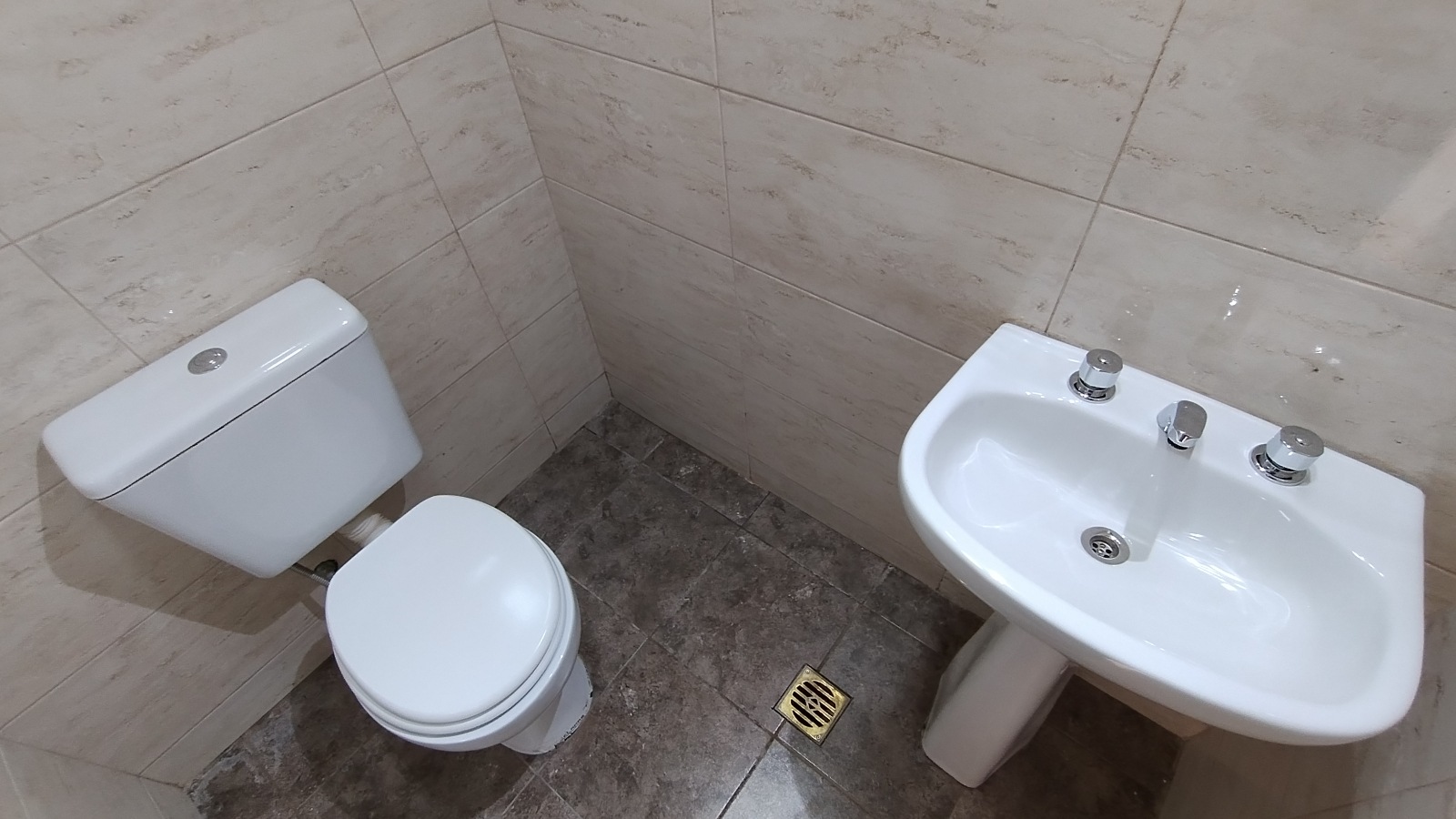 Local Comercial en Alquiler en Guaymallen, Mendoza - $ 430.000 | Inmoup - 12