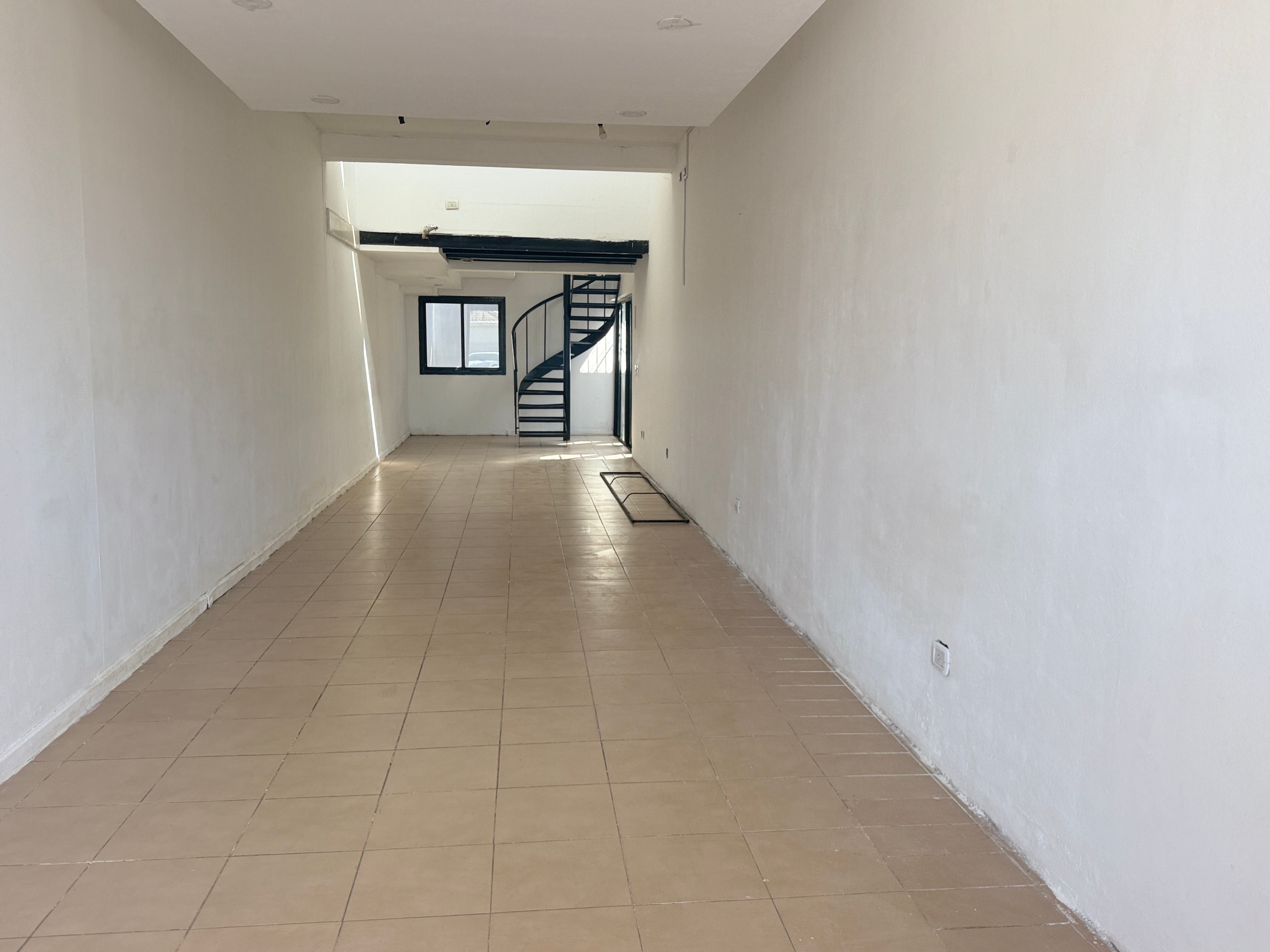 Godoy Cruz Montes de Oca 476 Piso 1 Depto 1