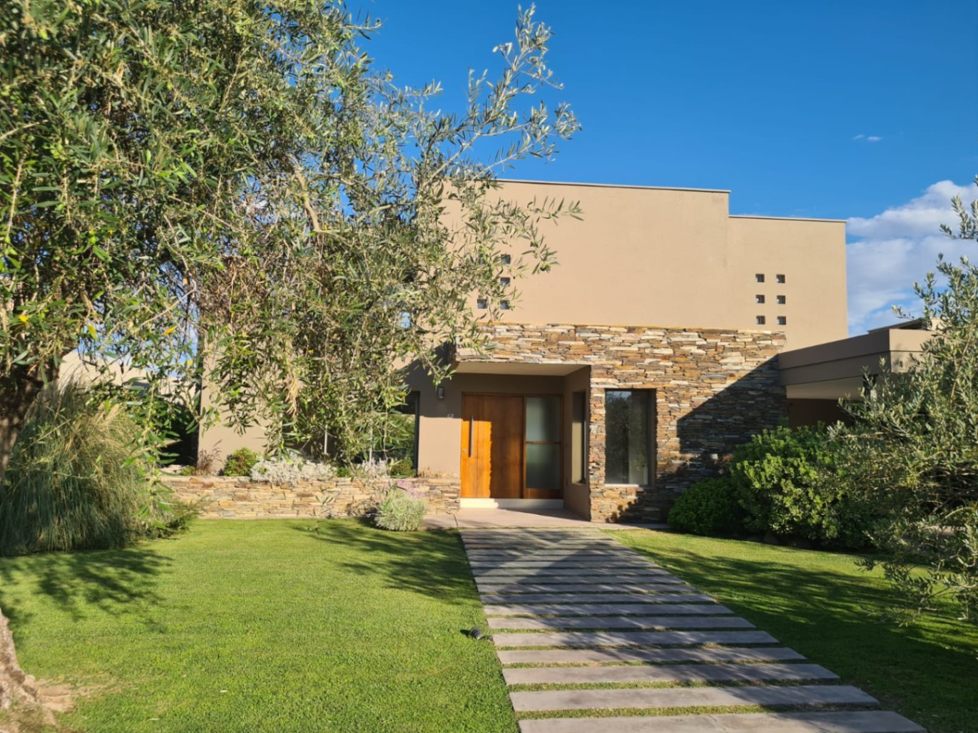 Casa en Alquiler en Lujan de Cuyo, Mendoza