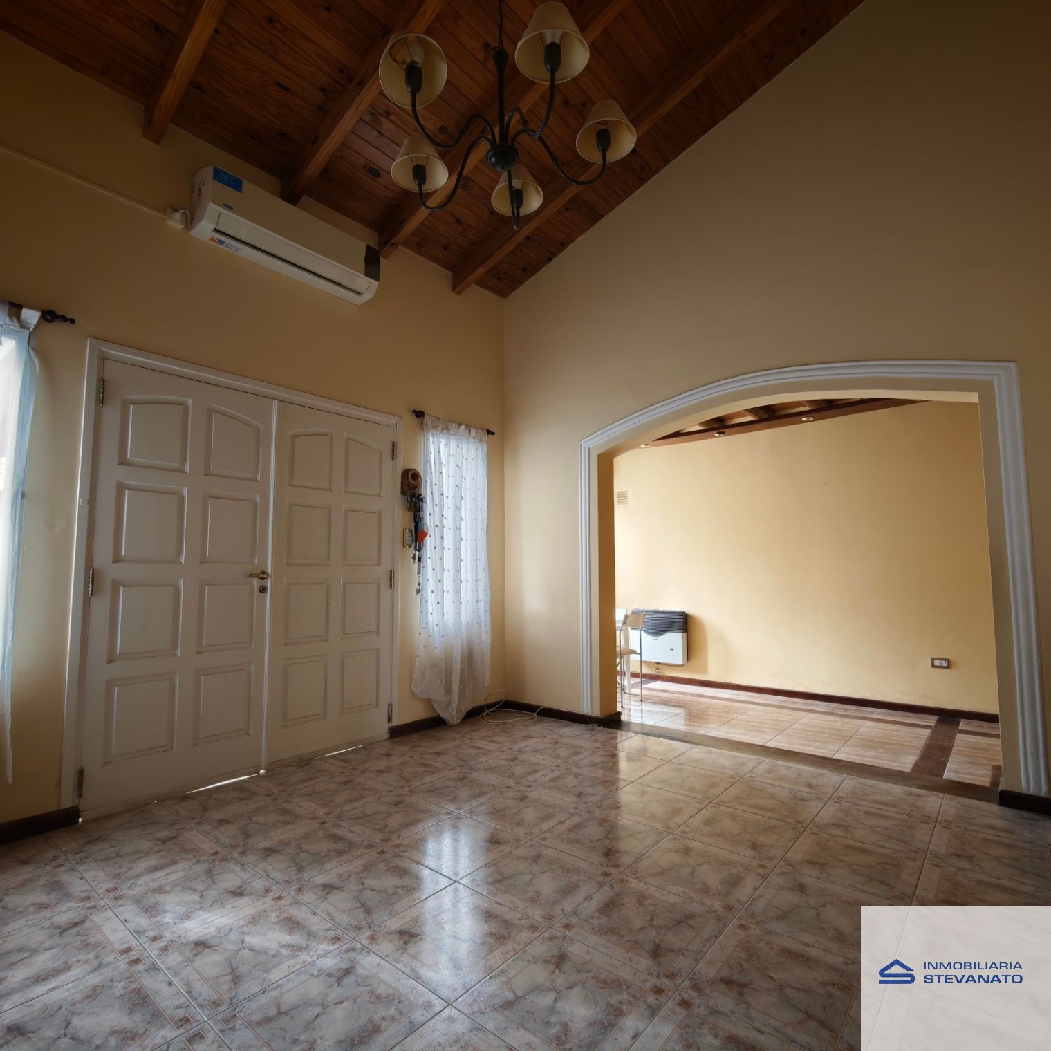 Casa en Alquiler en Maipu, Mendoza