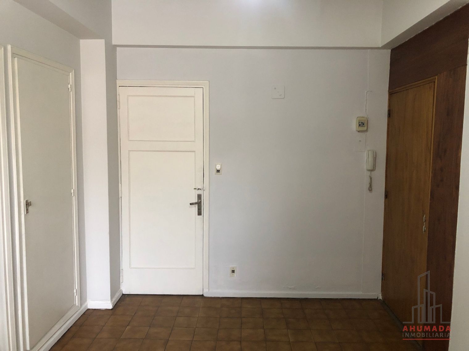 Oficina en Alquiler en Capital, Mendoza - $ 200.000 | Inmoup - 11