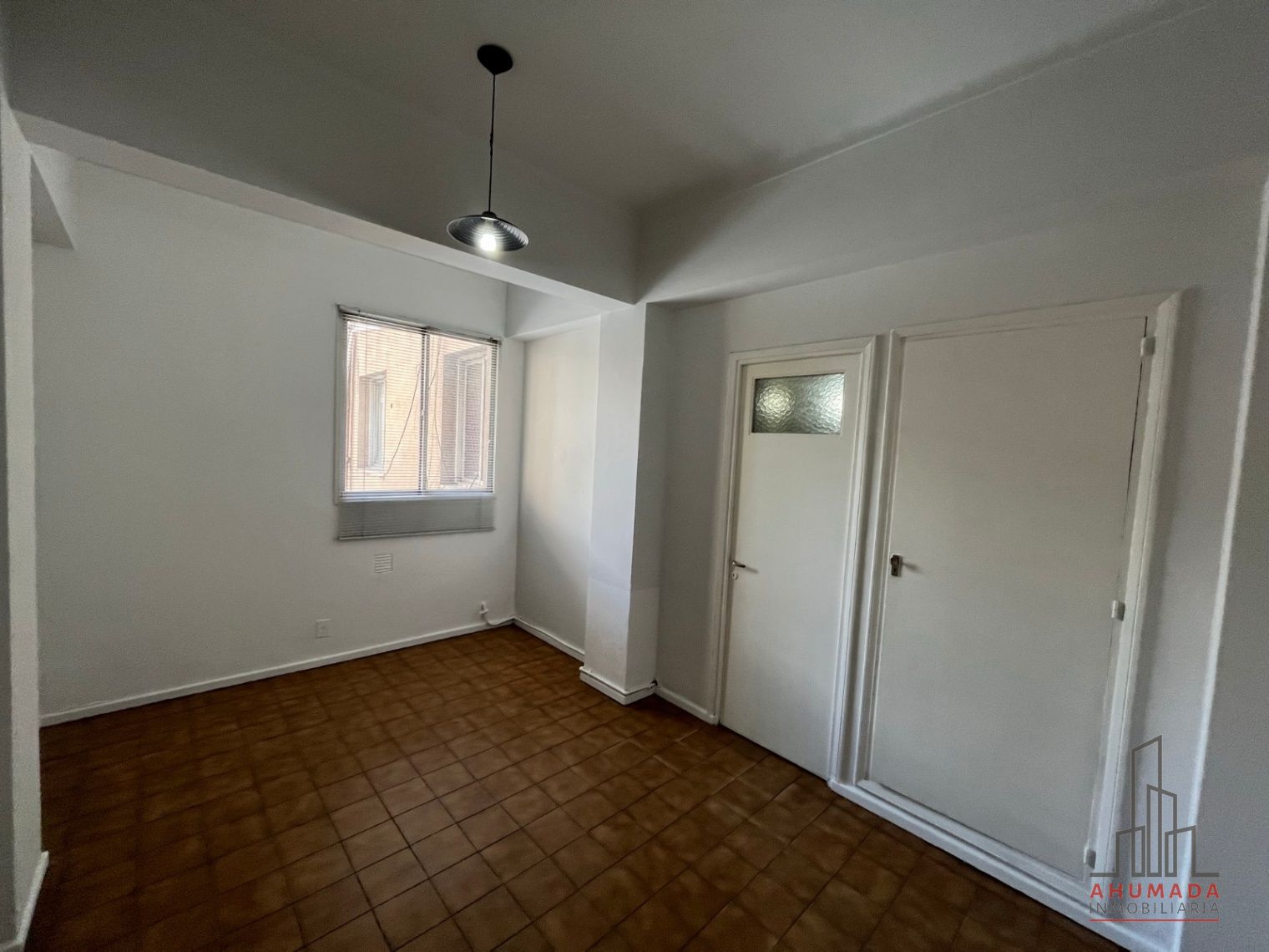 Oficina en Alquiler en Capital, Mendoza - $ 200.000 | Inmoup - 8