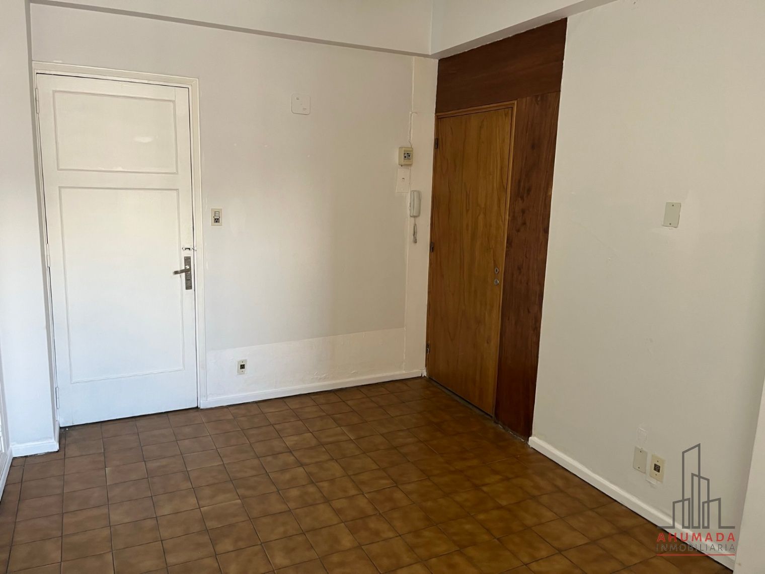 Oficina en Alquiler en Capital, Mendoza - $ 200.000 | Inmoup - 9