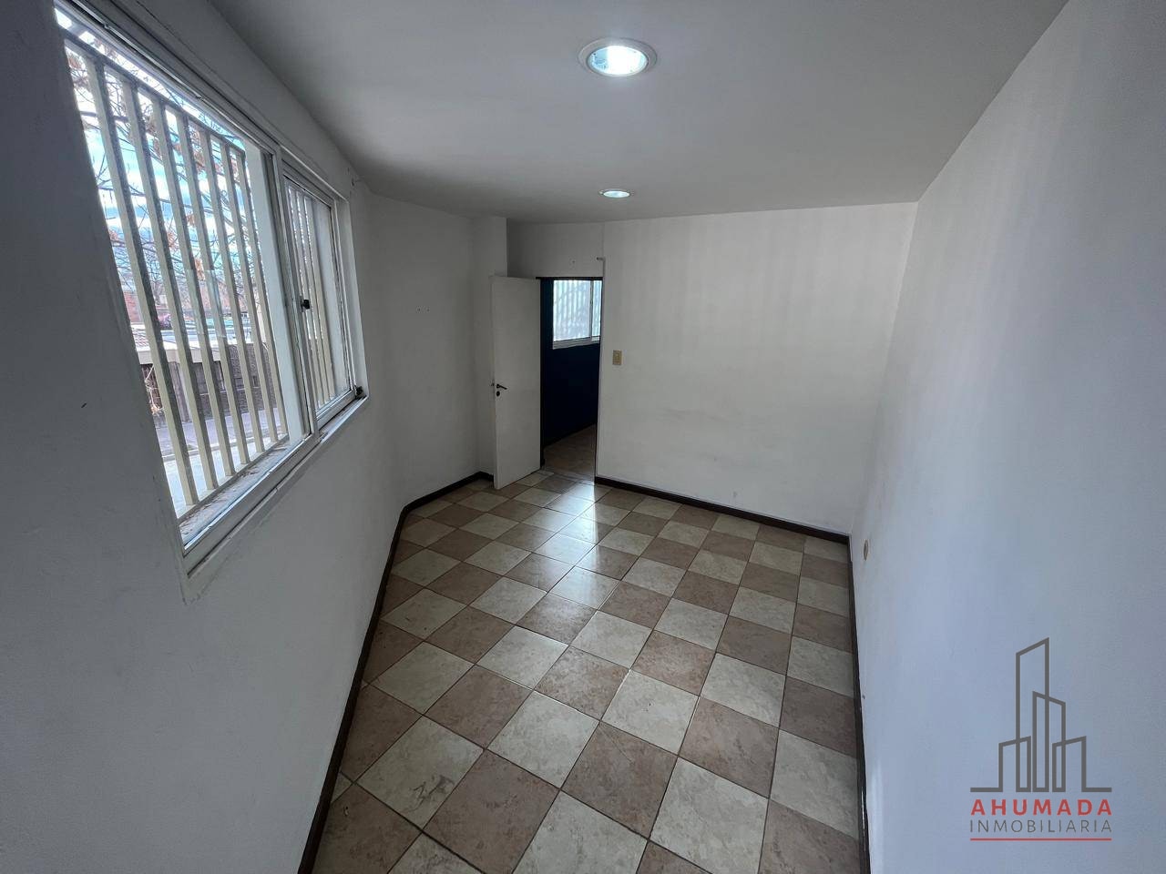 Local Comercial en Alquiler en Guaymallen, Mendoza - $ 600.000 | Inmoup - 16