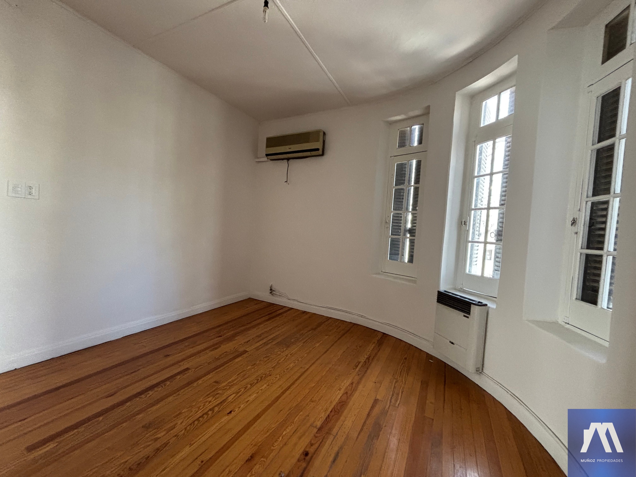 Oficina en Alquiler en Capital, Mendoza - USD 1.000 | Inmoup - 11