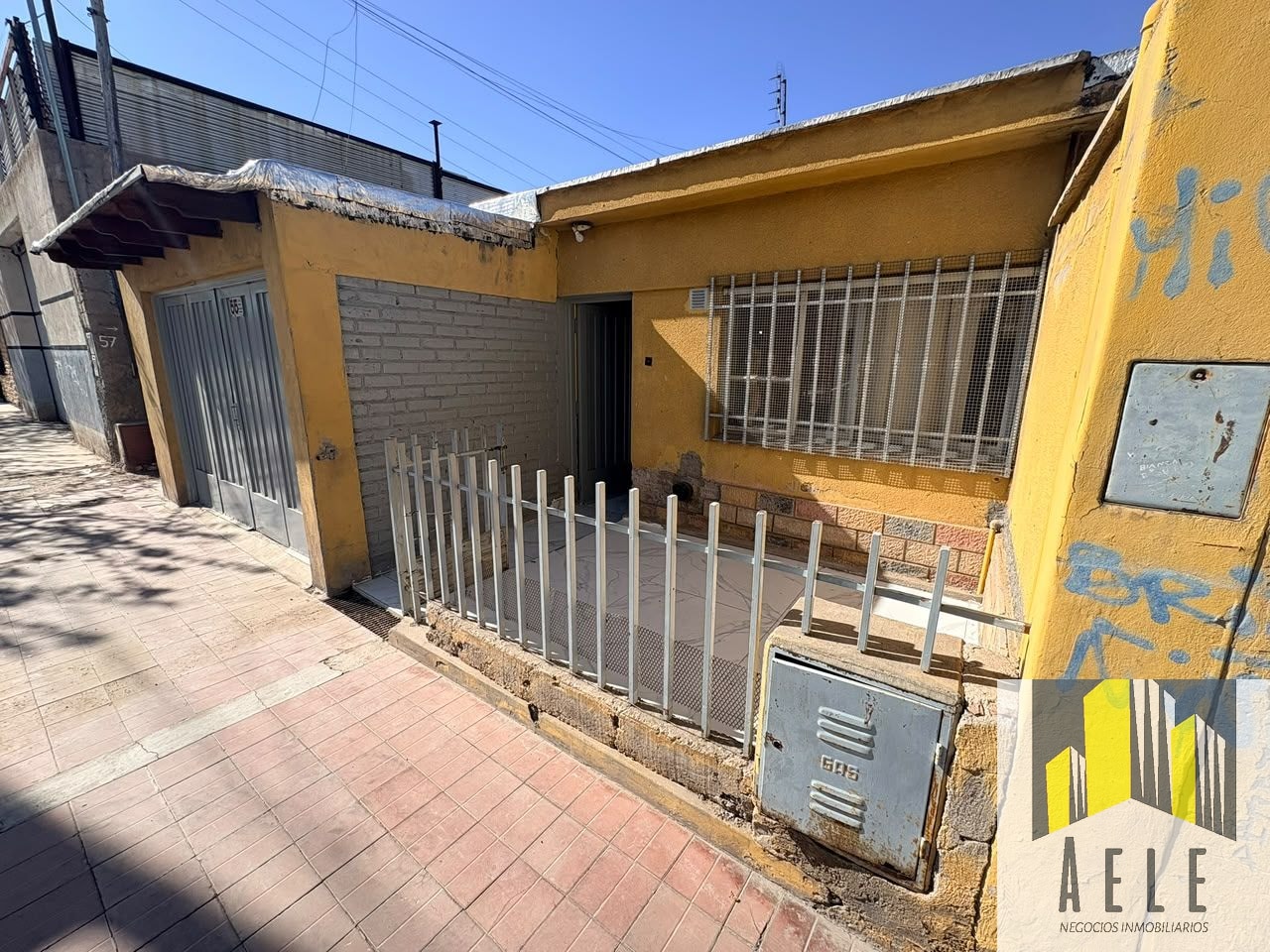 Godoy Cruz CASA EN VENTA  2HAB + 1 BAÑO + COCHERA VILLA HIPODROMO GODOY CRUZ
