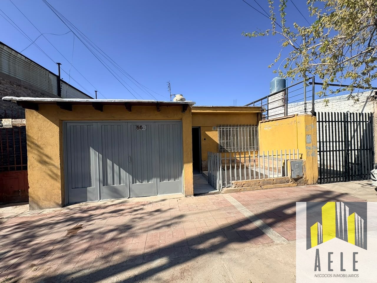 Godoy Cruz CASA EN VENTA  2HAB + 1 BAÑO + COCHERA VILLA HIPODROMO GODOY CRUZ