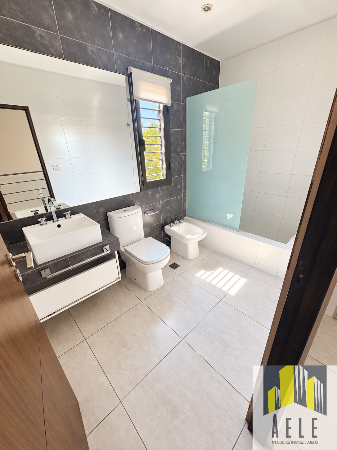 Casa en Venta en Capital, Mendoza - USD 130.000 | Inmoup - 9