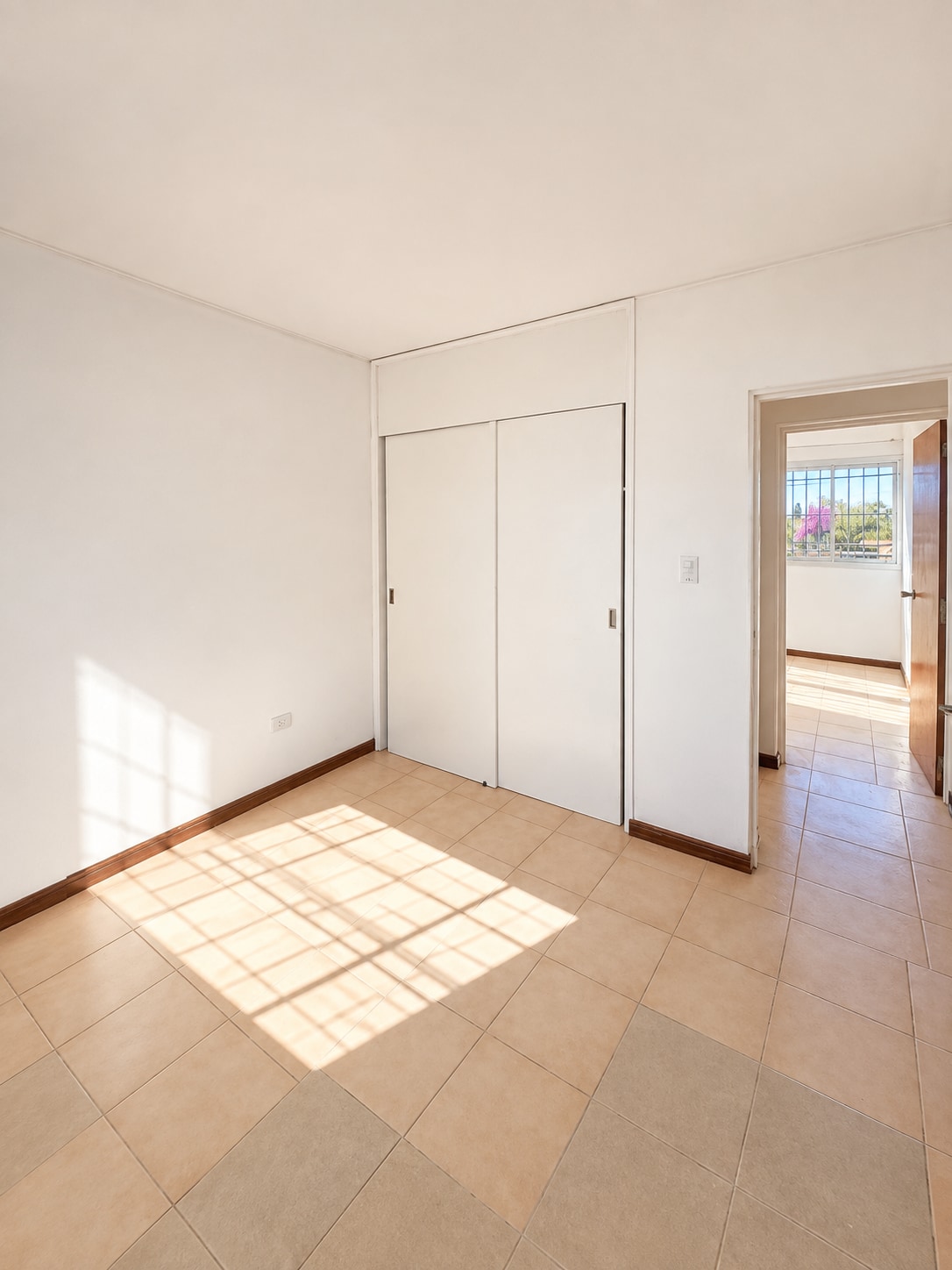 Godoy Cruz LUZURIAGA 725 Piso 1 Depto 1