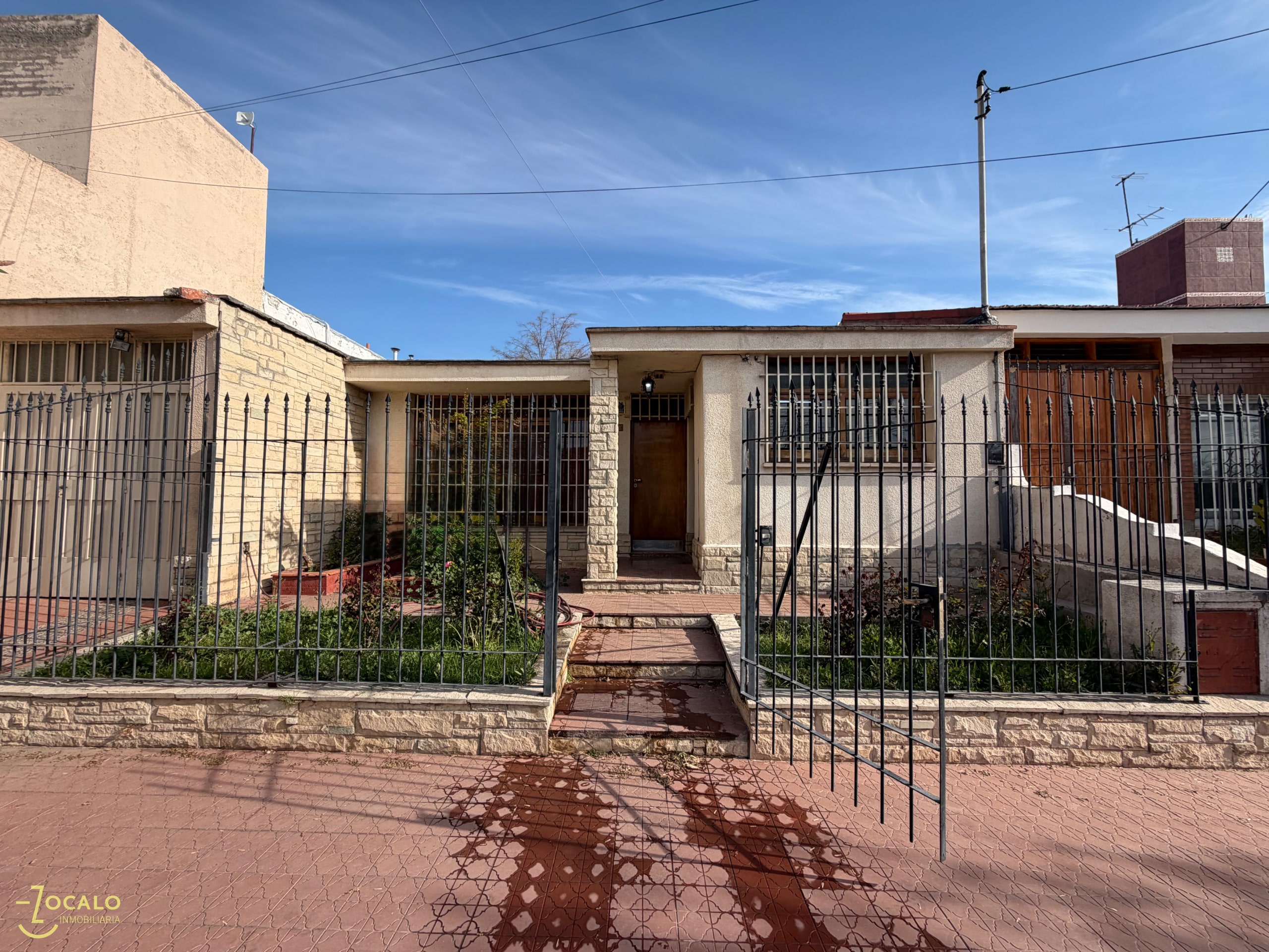 Godoy Cruz Casa a la venta Apta Crédito en Barrio Parque