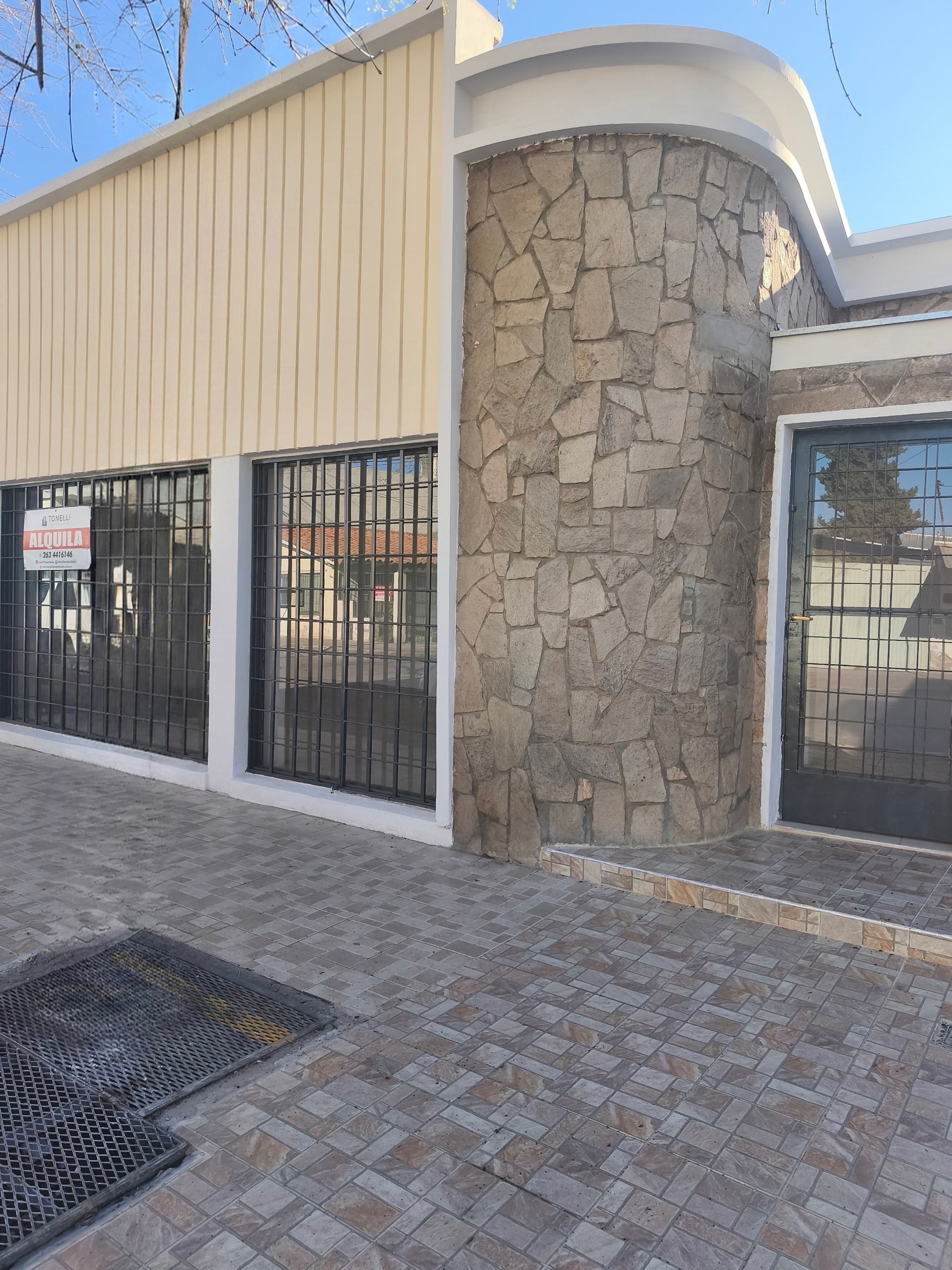 San Martin Balcarce 470