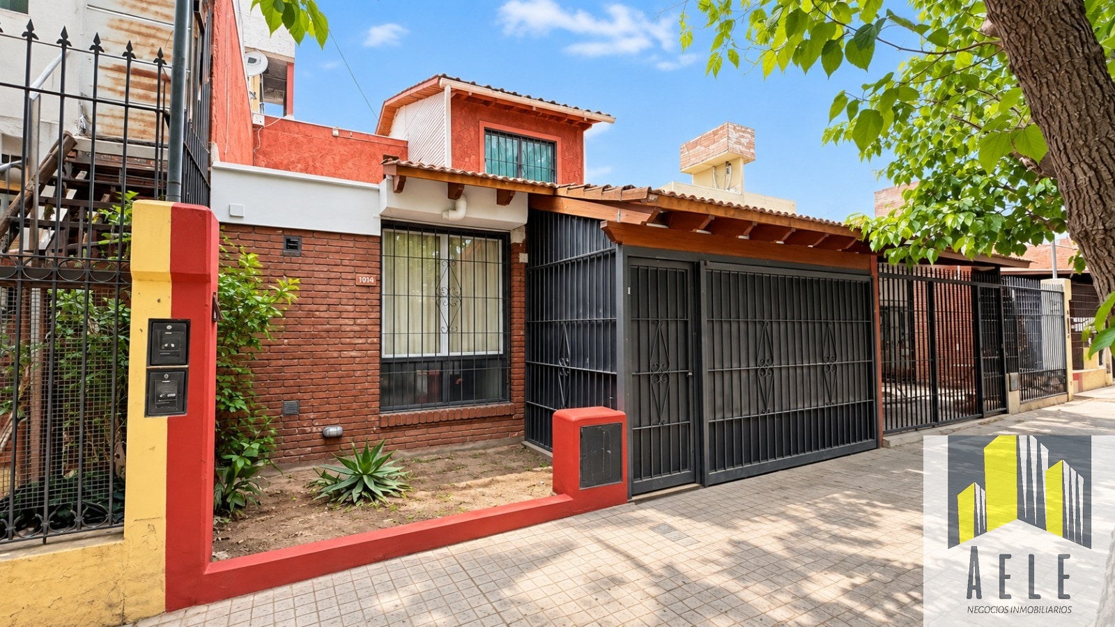 Guaymallen CASA TIPO  DUPLEX | 5 HAB +2 BAÑOS+ COCHERA + PATIO | LAS CAÑAS GUAYMALLEN