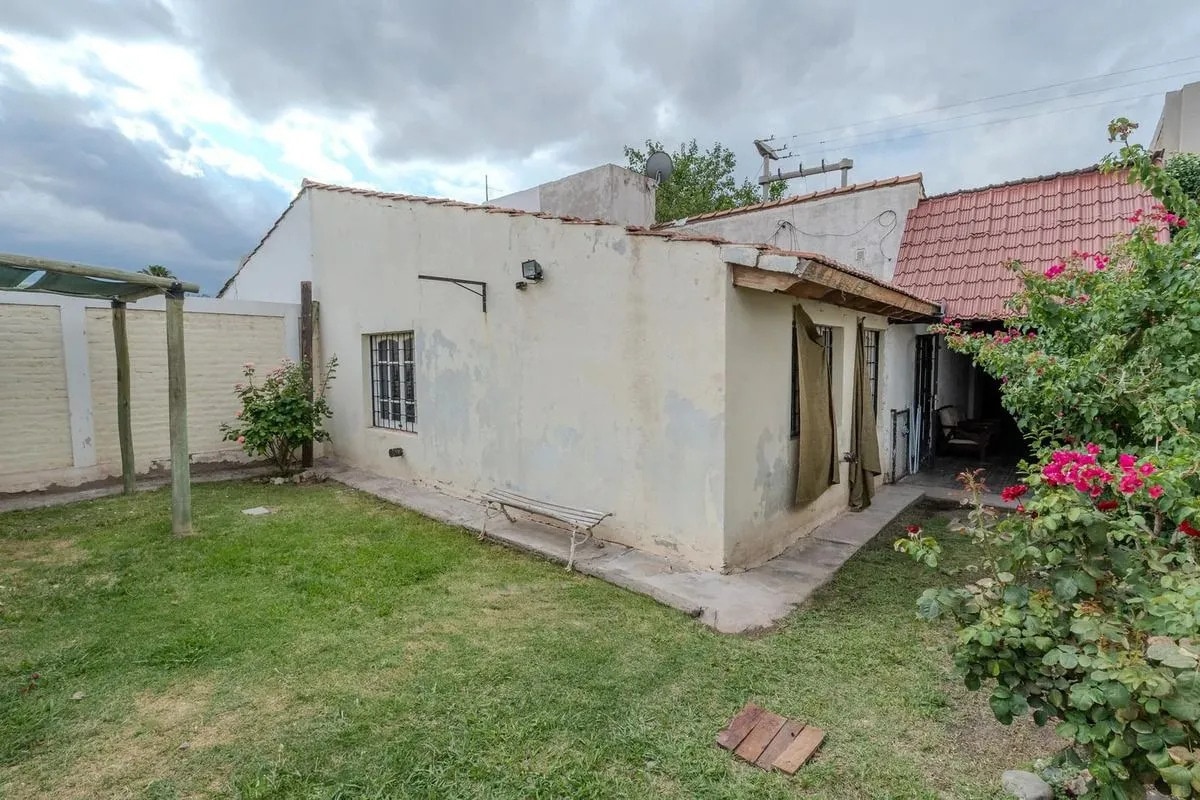 Casa en Venta en Guaymallen, Mendoza - USD 102.000 | Inmoup - 18
