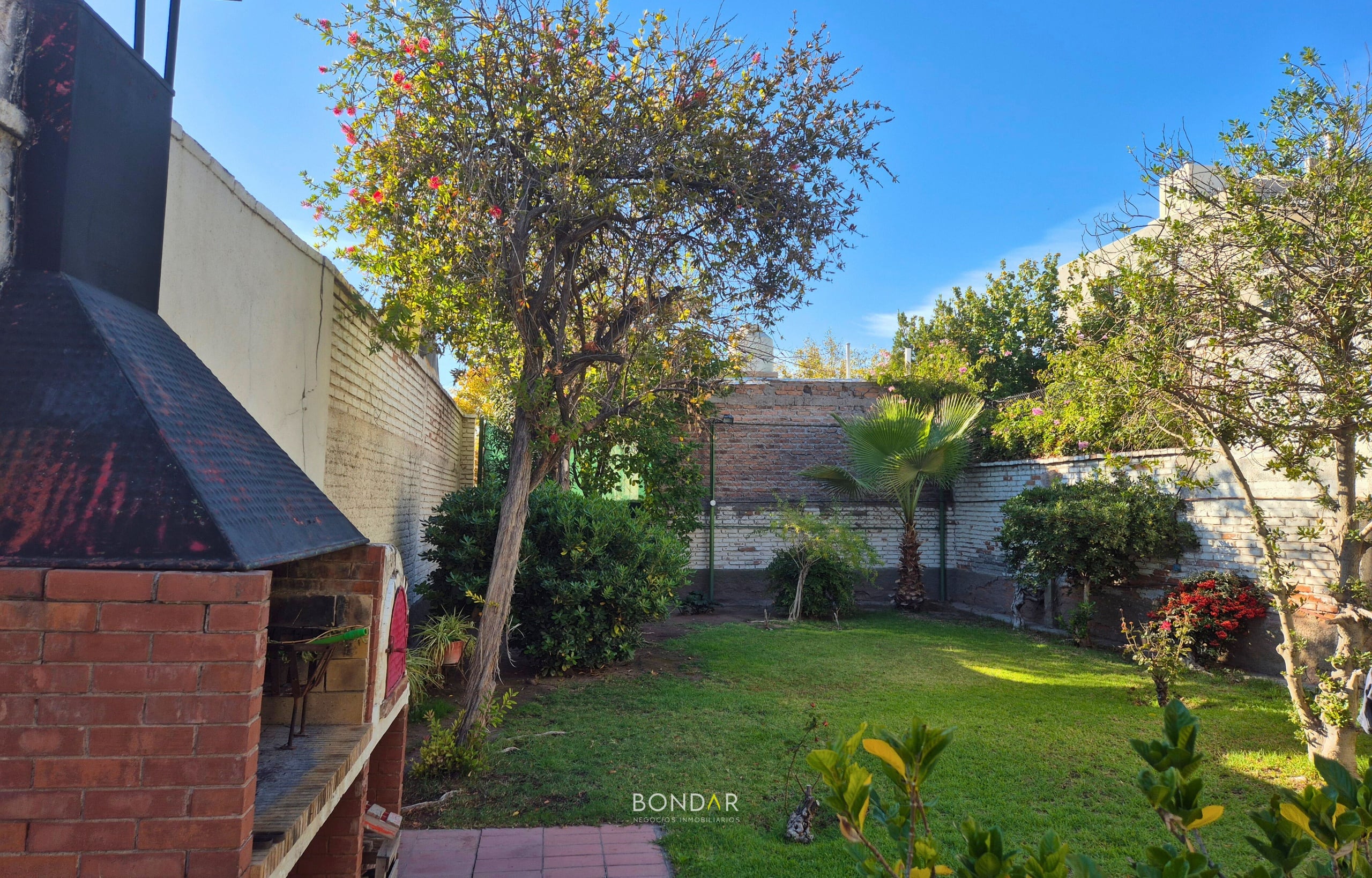 Casa en Venta en Capital, Mendoza - USD 124.000 | Inmoup - 24