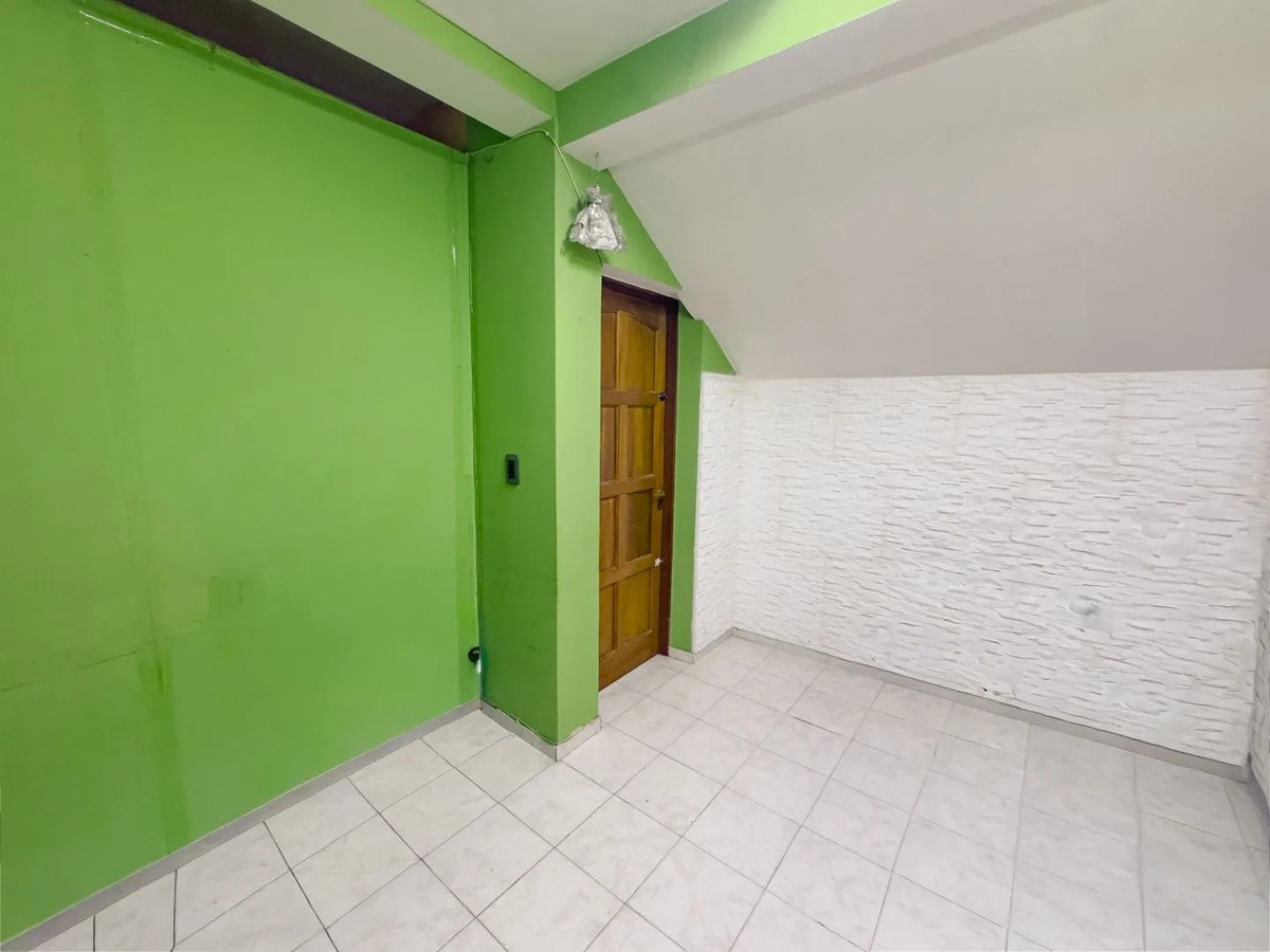 Casa en Venta en Guaymallen, Mendoza - USD 175.000 | Inmoup - 24