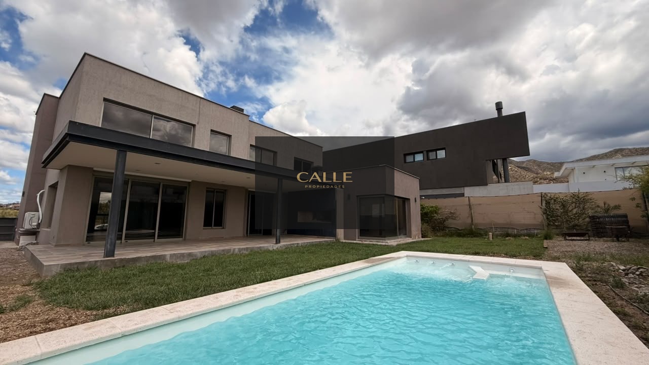 Las Heras Alquiler casa Barrio Mendoza norte 4 dormitorios