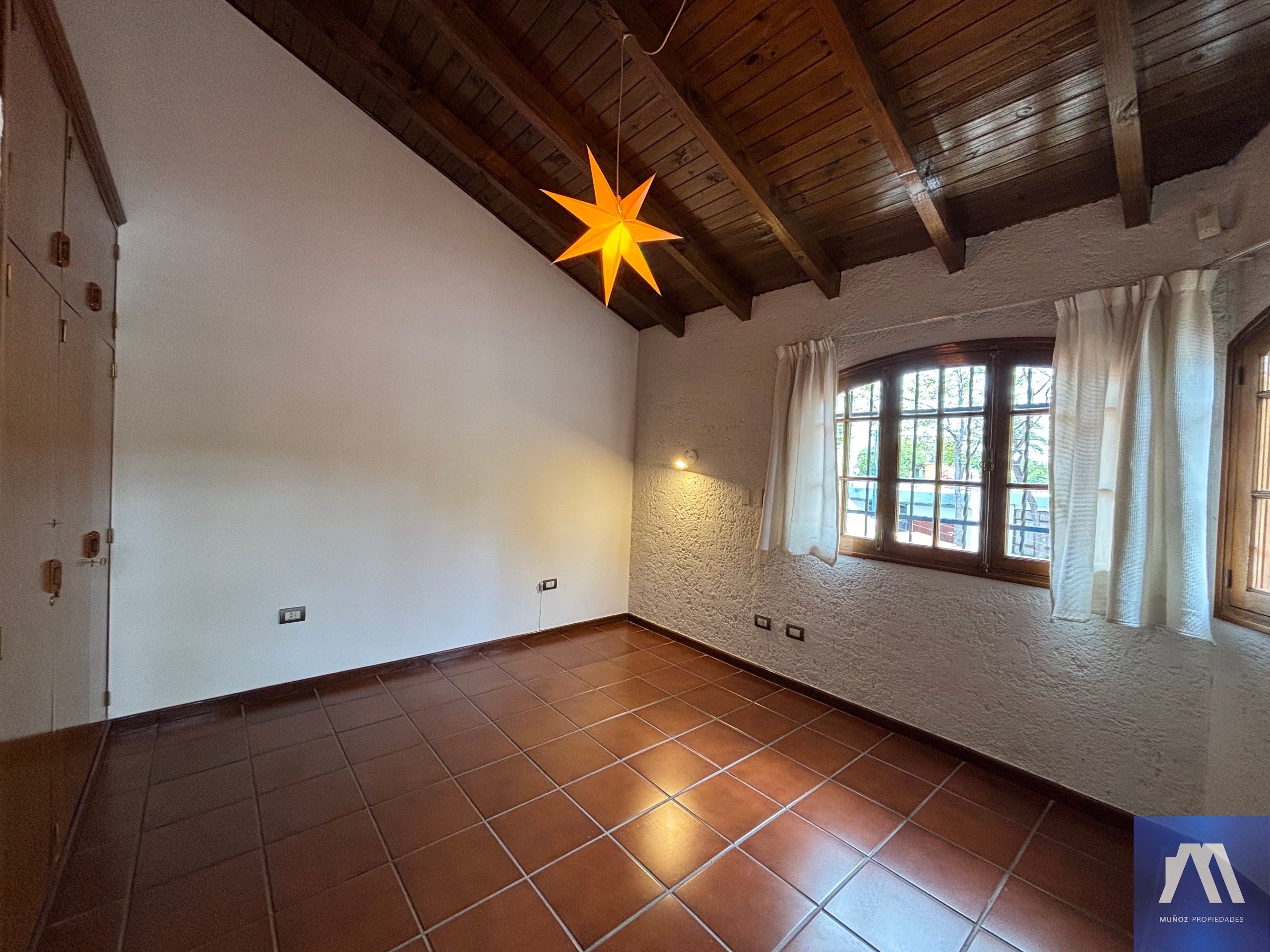 Casa en Venta en Godoy Cruz, Mendoza - USD 145.000 | Inmoup - 24