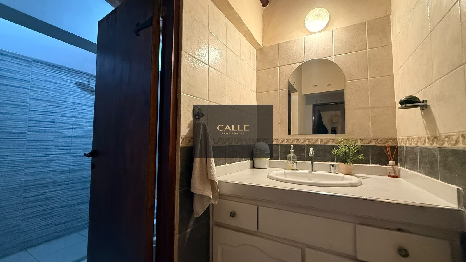 Casa en Venta en Godoy Cruz, Mendoza - USD 250.000 | Inmoup - 17